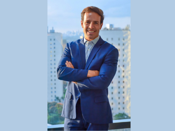 Ian dos Anjos Cunha apresenta uma reflexão poderosa sobre liderança consciente e o equilíbrio essencial entre resultados, empatia e propósito.