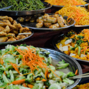 Mercado vegano no Brasil cresce impulsionado por fiscalização ambiental, novas políticas e expansão do consumo plant-based